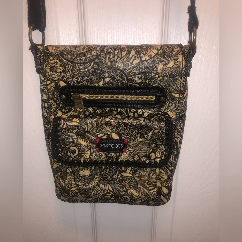 SakRoots Crossbody Bag